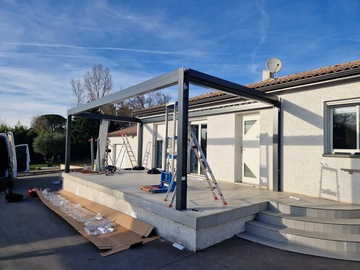 Réalisation d'une pergola bioclimatique à Castelnaudary